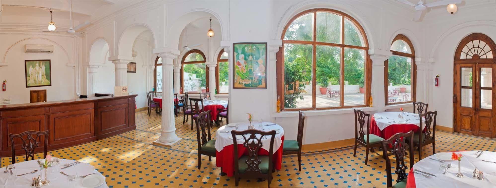 Neemrana'S - Baradari Palace Patiala Luaran gambar